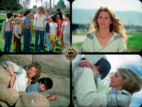 Left to Right
1. Lindsay Wagner
2. Lindsay Wagner, Guillermo San Juan
3. unknown, Lindsay Wagner